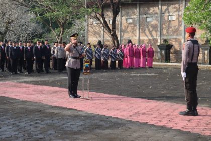 Polres Boyolali Ziarah Kubur di TMP Ratna Negara