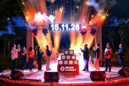 Moment perayaan satu dekade Bank Jateng Borobudur Marathon (BJBM) yang resmi diluncurkan pada Rabu malam di Balkondes Ngadiharjo, Borobudur, Kabupaten Magelang (8/7/2026)