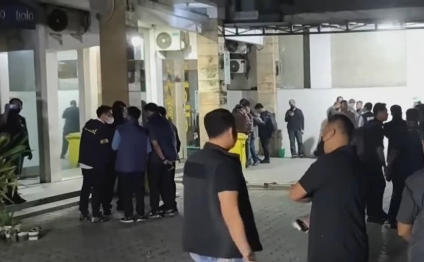 Tim gabungan Polda Metro Jaya bersama Korps Pemberantasan Tindak Pidana Korupsi (Kortastipidkor) Polri kembali melakukan penggeledahan ruko di Jalan Asem II, Cipete, Jakarta Selatan, Kamis (9/7/2026) malam.