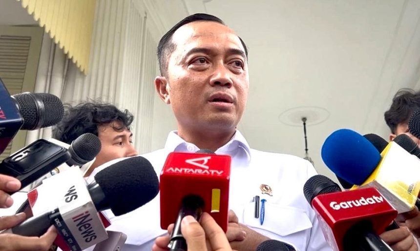 Mensesneg, Prasetyo Hadi, meminta semua pihak menghormati segala proses hukum yang sedang berjalan di kepolisian.