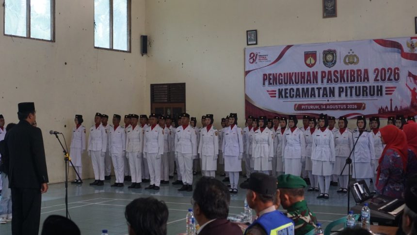 Pengukuhan 70 Paskibra Pituruh, Generasi Muda Siap Mengawal Sakralnya Upacara Kemerdekaan