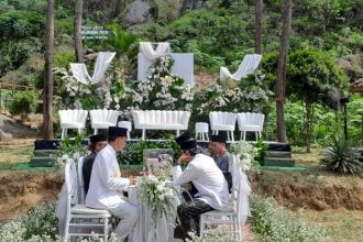 Bukan di Gedung Mewah, Pasangan Pengantin di Bruno Pilih Curug Gunung Putri sebagai Saksi Hari Bahagia